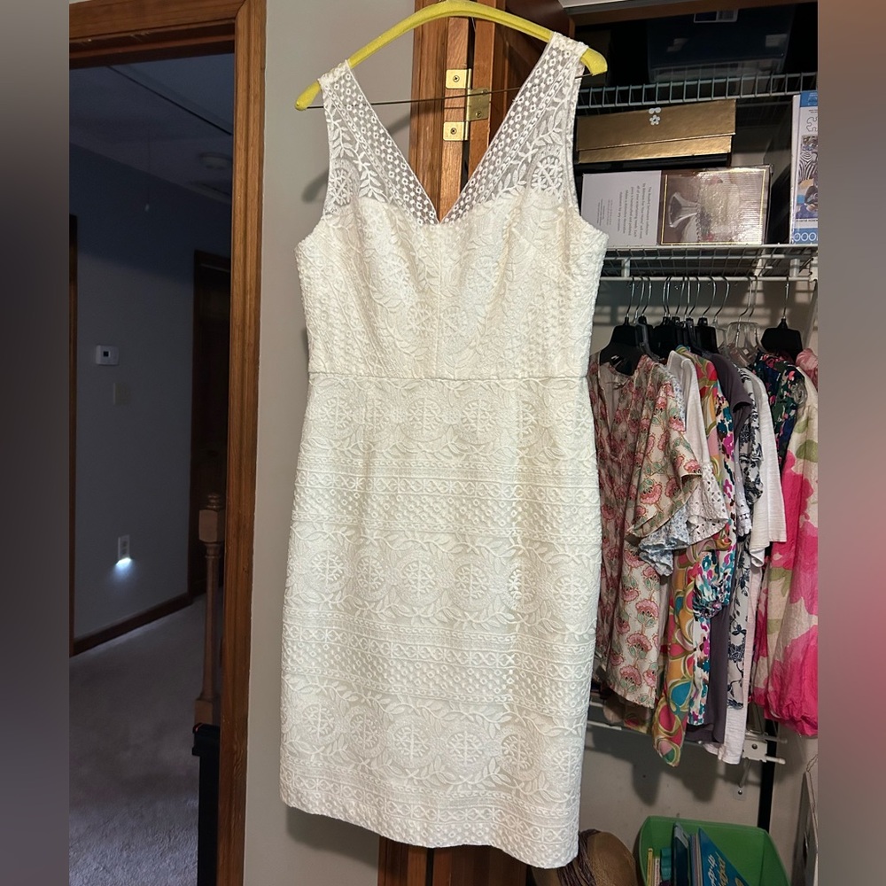 Maggy London Ivory Lace V-Neck Midi Dress